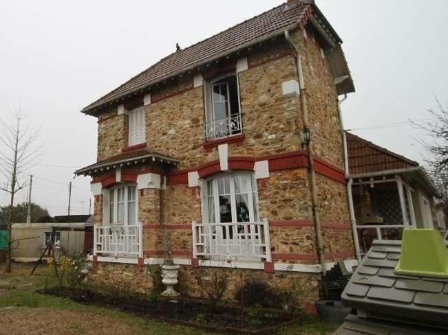 Maison en meulière avant les travaux d’extension